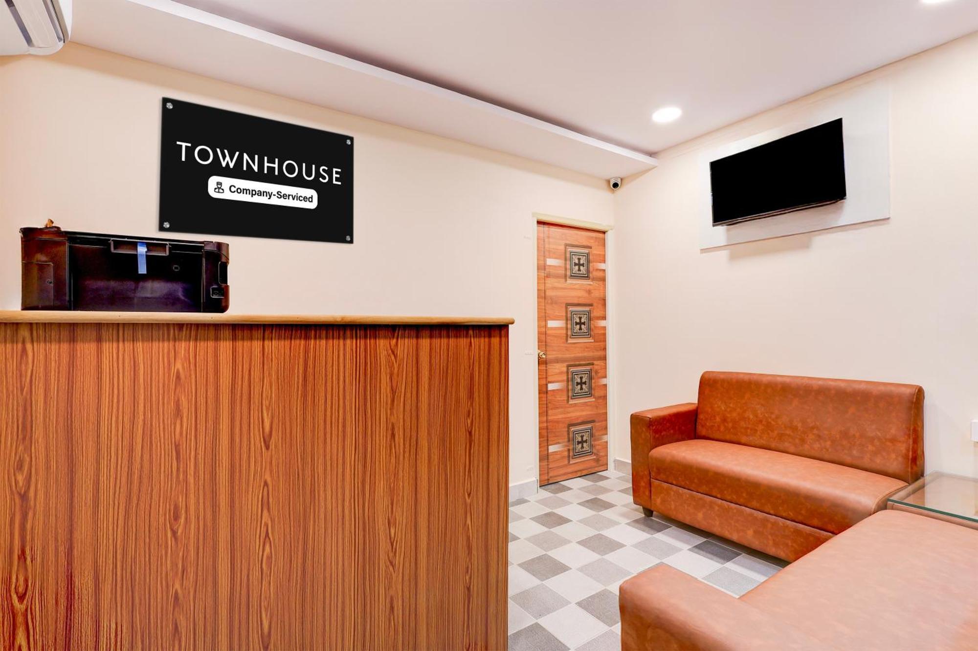 Super Townhouse Mvp Sector With Kailasagiri Hill View Pedda Waltair Exterior photo